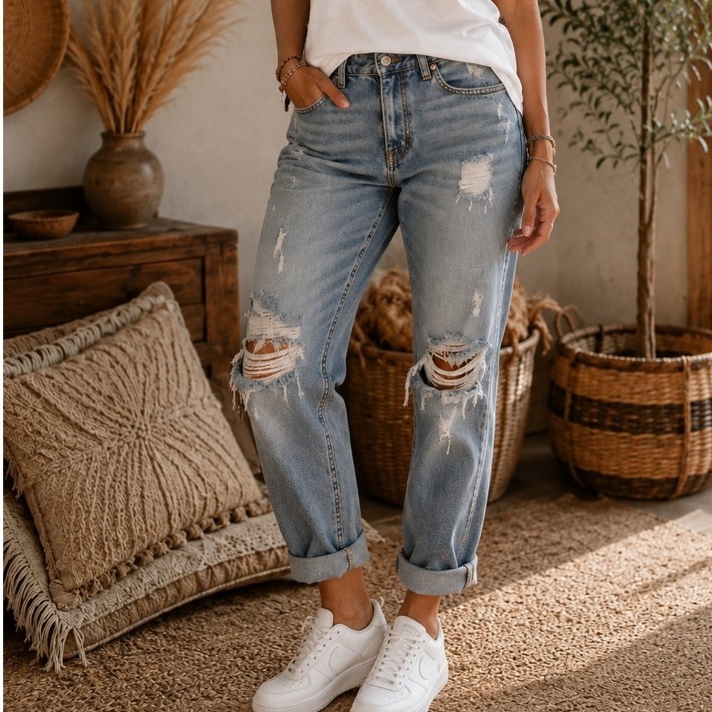 Eunina 15 Jeans Low Rise Boyfriend Crop Distressed Ripped Medium Wash 9371